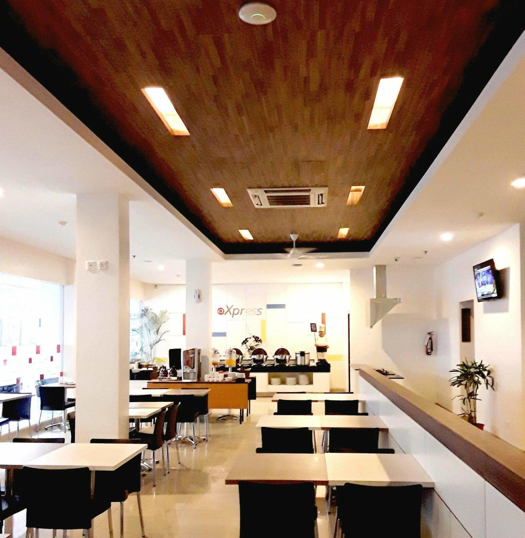 Amaris Hotel Nagoya Hill - Batam Екстер'єр фото